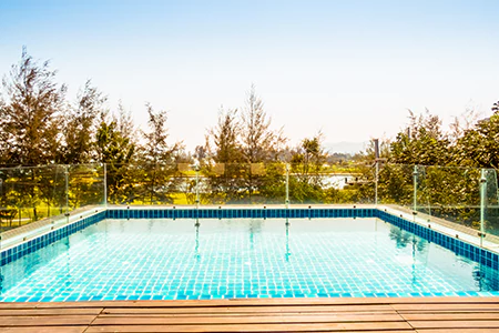 Cost of Glass Pool Fence Repair in Apopka, FL